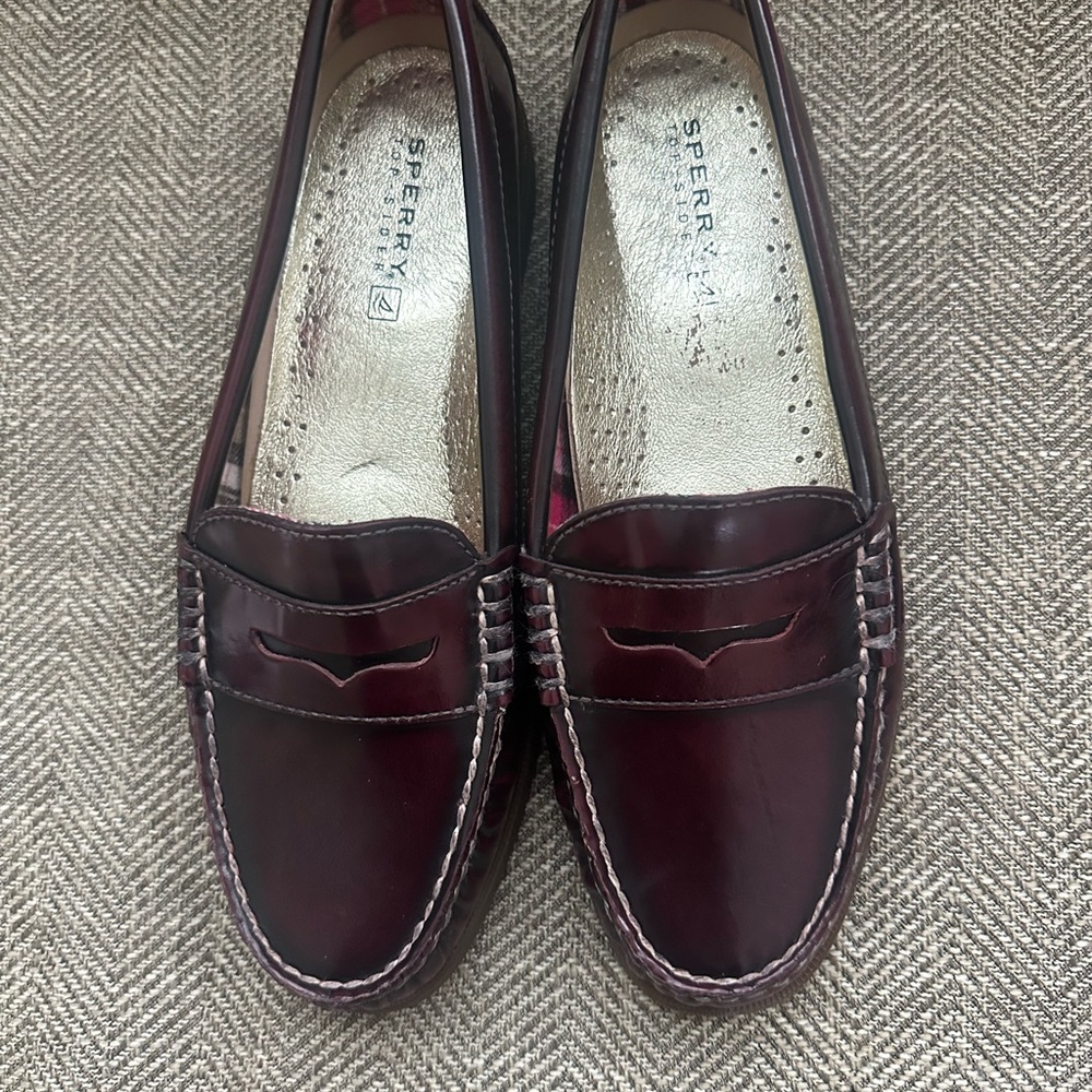 Vintage Sperry Top Sider Woman’s Burgundy Penny Leather Loafers